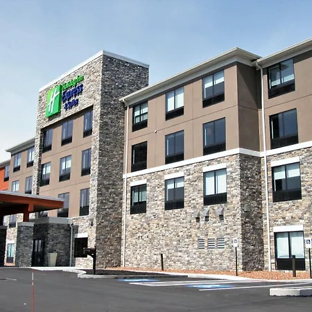 Holiday Inn Express & Suites Clarion By Ihg-3