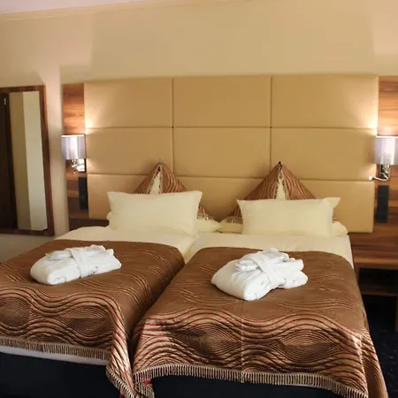 Grand Hotel Empire-3