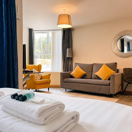 Broc House Suites-3