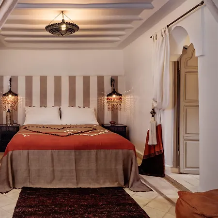 Riad Les Jardins D'Henia-2