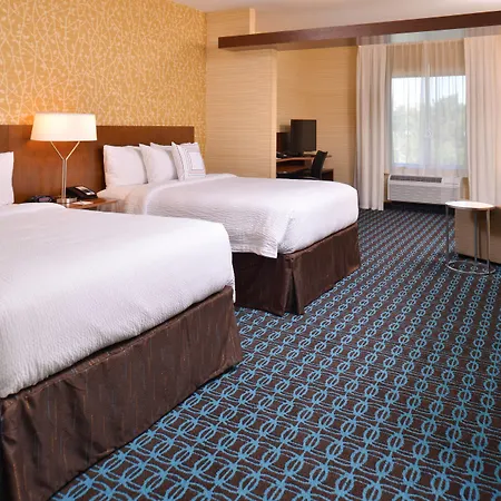 Fairfield Inn & Suites Farmington-2