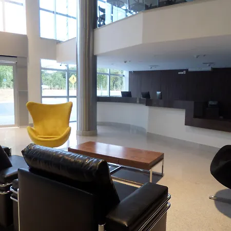 Hotel Amsterdam Montes Claros-2