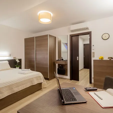 VINOHRADSKY DUM Residence-3