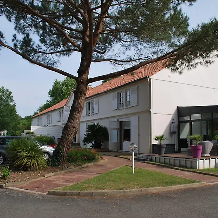 Hotel Le Relais Des Champs-2