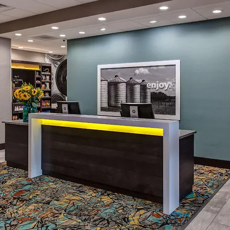Hampton Inn & Suites-Wichita/Airport, Ks-2