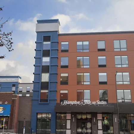 Hampton Inn & Suites St. Paul Downtown-2