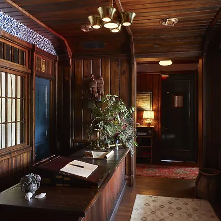 Greydon House-3