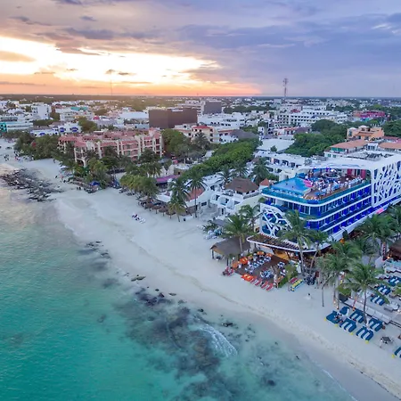 We Uniq Hotel El Carmen Adults Only-3