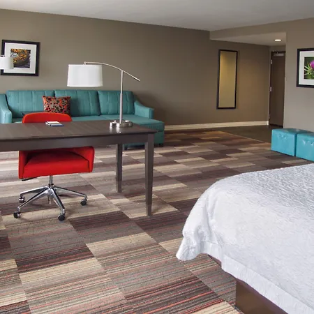 Hampton Inn & Suites-Moore-2