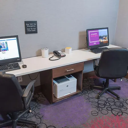 Hampton Inn & Suites Bay City-3