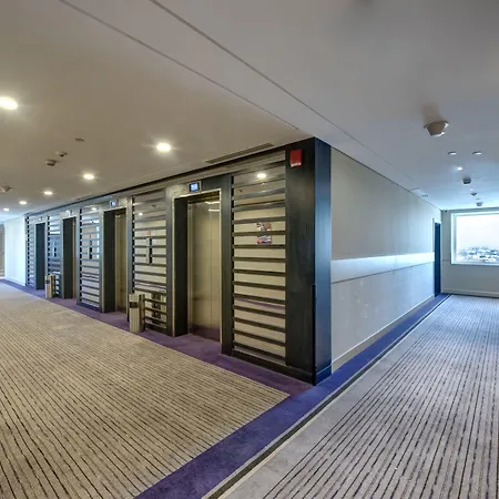 Premier Inn Dubai Ibn Battuta Mall-2
