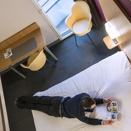 B&B HOTEL La Rochelle Centre-2