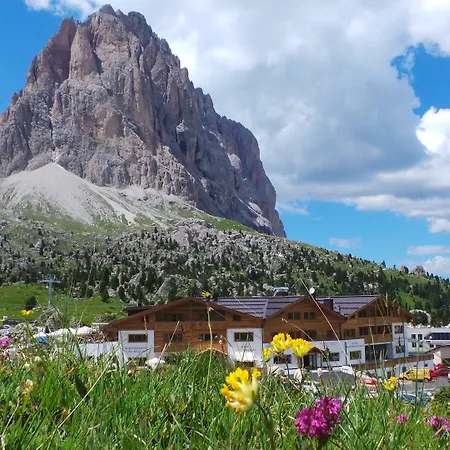 Passo Sella Dolomiti Mountain Resort-2