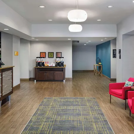 Hampton Inn Plant City-2