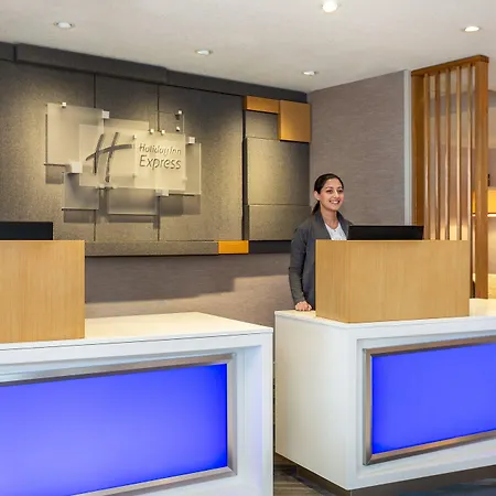 Holiday Inn Express & Suites - Redding By Ihg-2