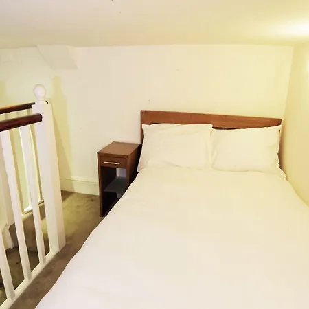 Oxbridge Apartments-2