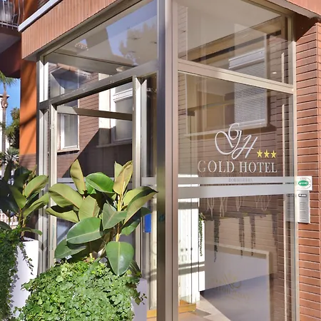 Gold Hotel-2