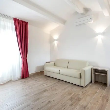 Apollo Guest House-2