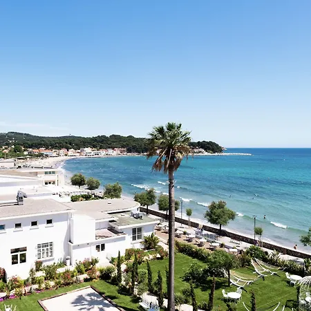 Grand Hotel Des Sablettes Plage, Curio Collection By Hilton-2
