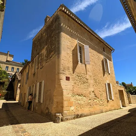 La Maison du Clocher-3