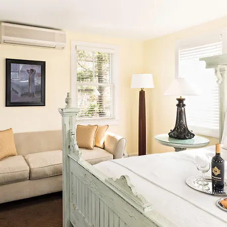 Brass Key Guesthouse Adults Only-2