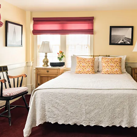 Brass Key Guesthouse Adults Only-3