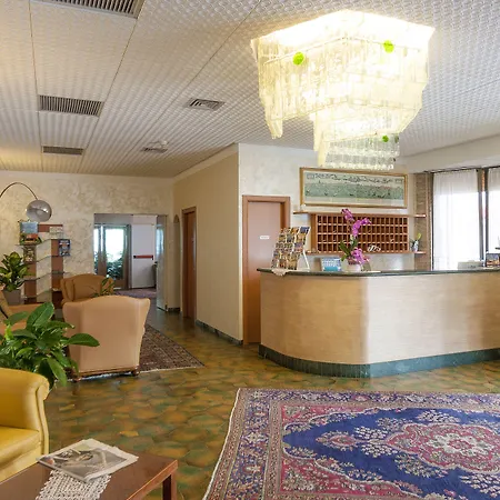 Regent'S Hotel-2