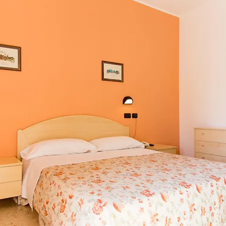 Hotel Saint Tropez - Pineto-2