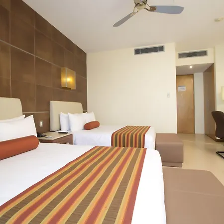 Krystal Urban Cancun & Beach Club-2
