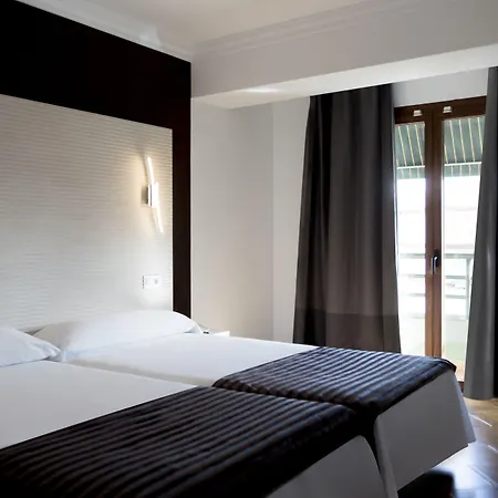 Hostal Alhambra - Adults Only-2