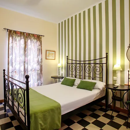 Malaga Lodge Guesthouse-2