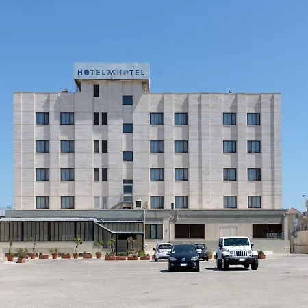 Hotel 7 Mari-3