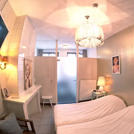 Hotel Urban Dreams-3