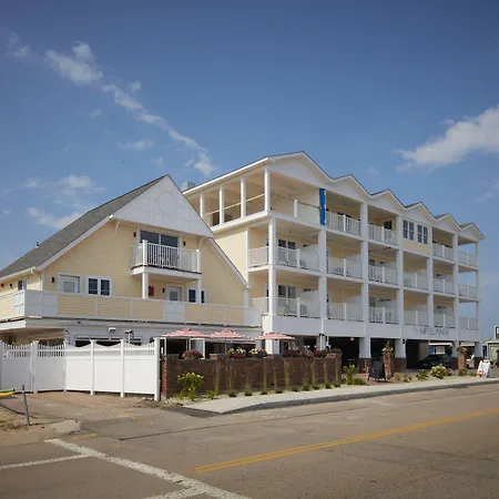 The Hotel Maria-2