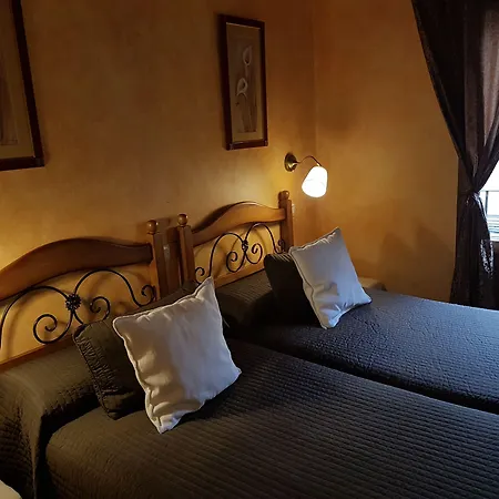Hostal Segovia Adults Only-3