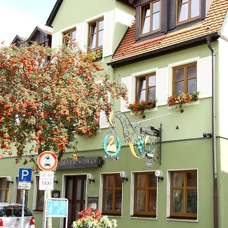 Hotel-Garni Goldener Schwan-3