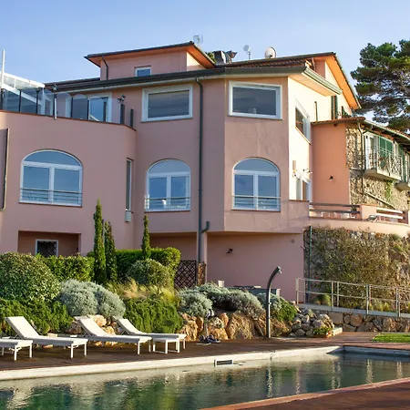 Hotel Villa Domizia-2