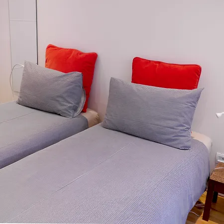 Cacilhas Guest Apartments-2