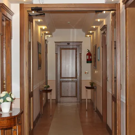 Lola Piccolo Hotel-2