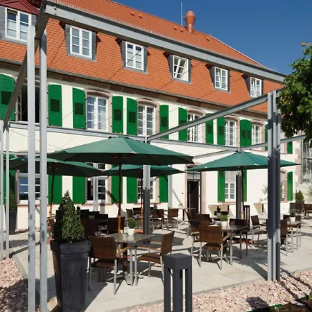 Schlosshotel Bergzaberner Hof-3