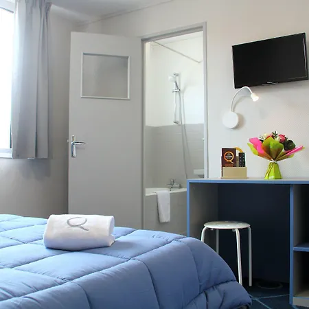 Le Petit Majestic-3