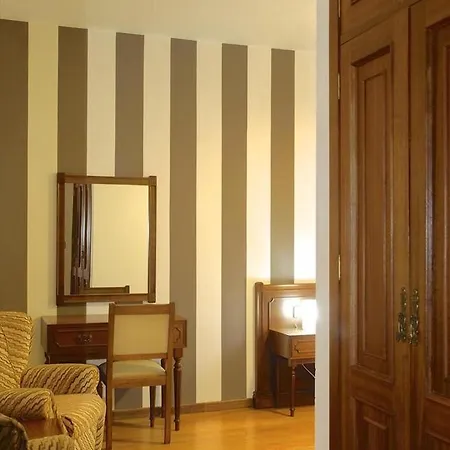 Pensión Residencia J. Lago-2