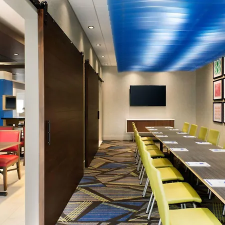 Holiday Inn Express & Suites - Braselton West By Ihg-3