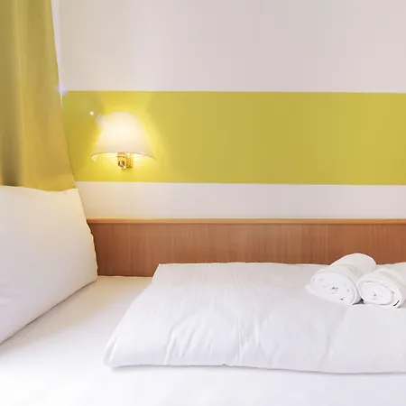 bp24 Hotel Aachen-3