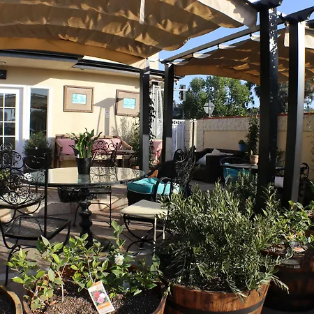 Seaside Laguna Inn & Suites-2