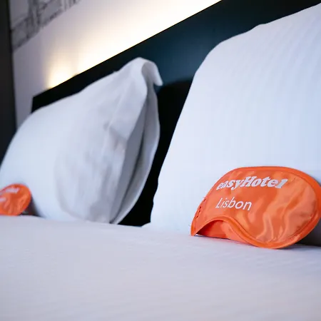 Easyhotel Lisbon-2