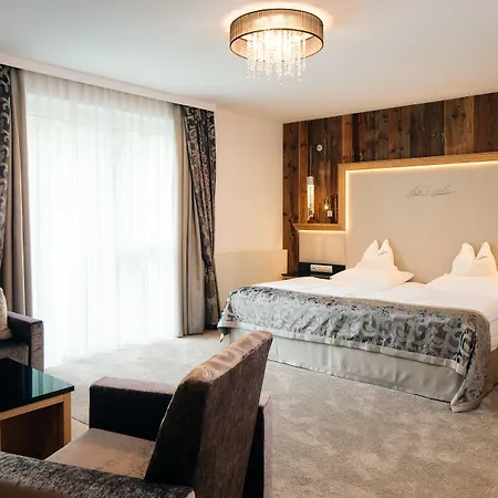 Wellnesshotel Cervosa-2