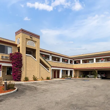Americana Inn Motel-2