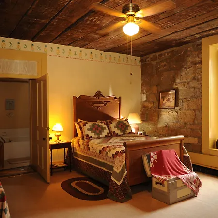 Jailer'S Inn-2
