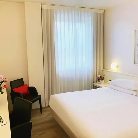 Starhotels Cristallo Palace-2